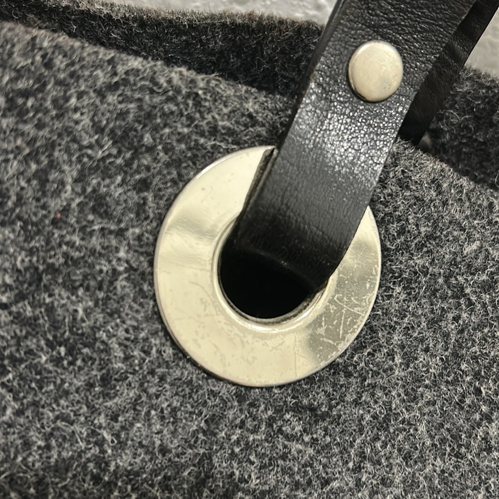 Banana Republic Y2K Wool Large Tote Bag with Leather Straps - Picture 14 of 14